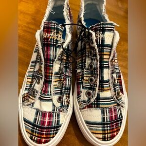 Like New Plaid Blowfish slip on tennis shoes Size 8.5